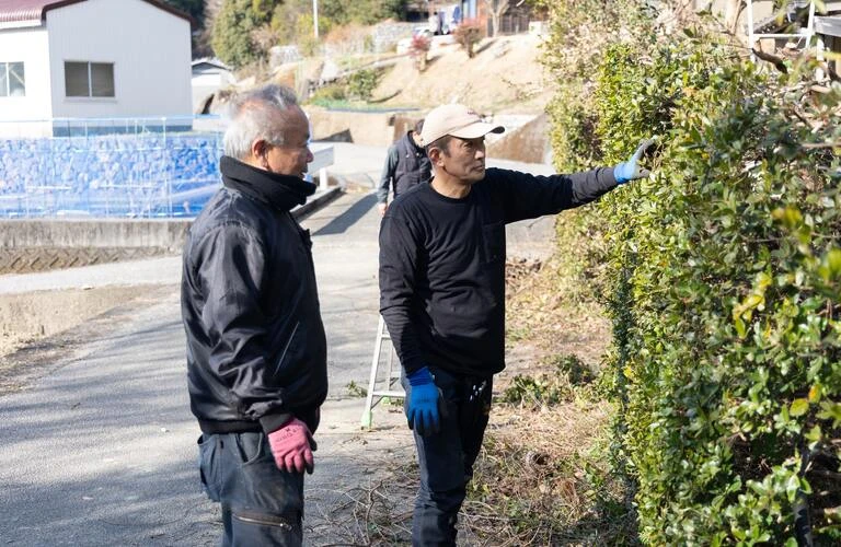 草むしりのご相談 | 高知県南国市の便利屋ならおうちの御用聞き 家工房 高知南国店